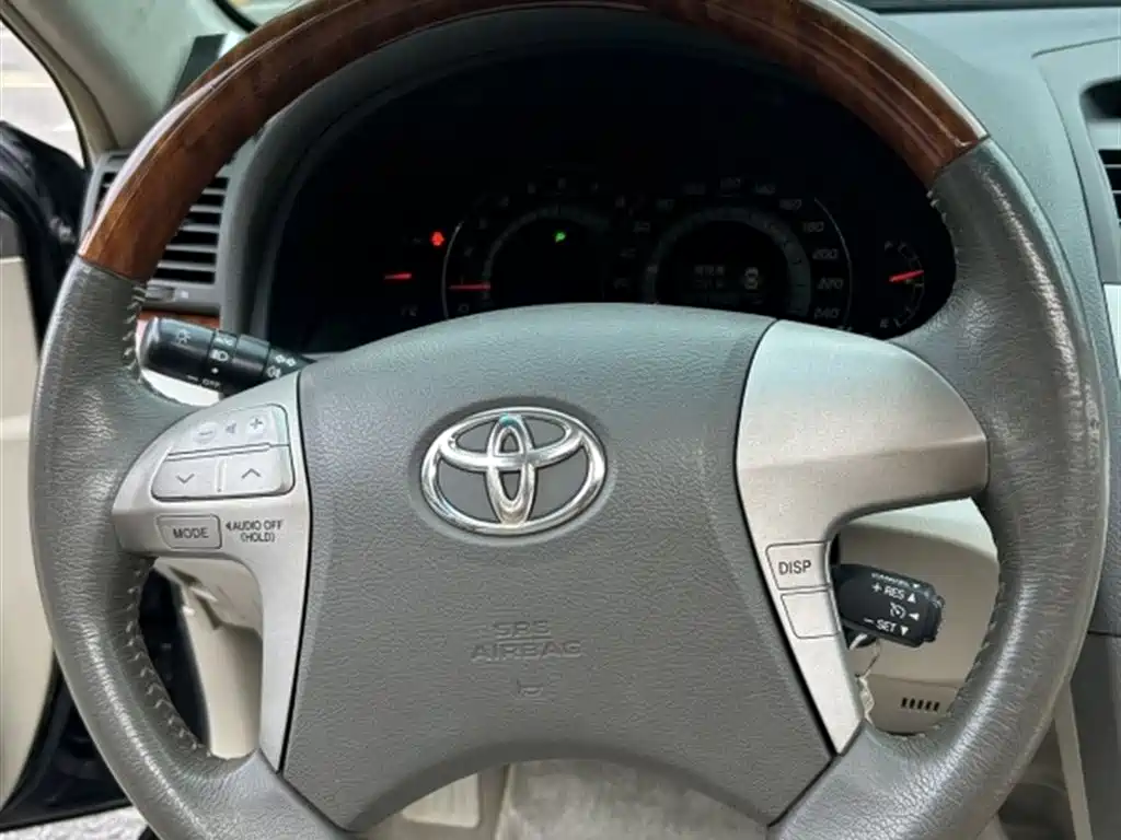 Toyota Camry 2007 — фото 12