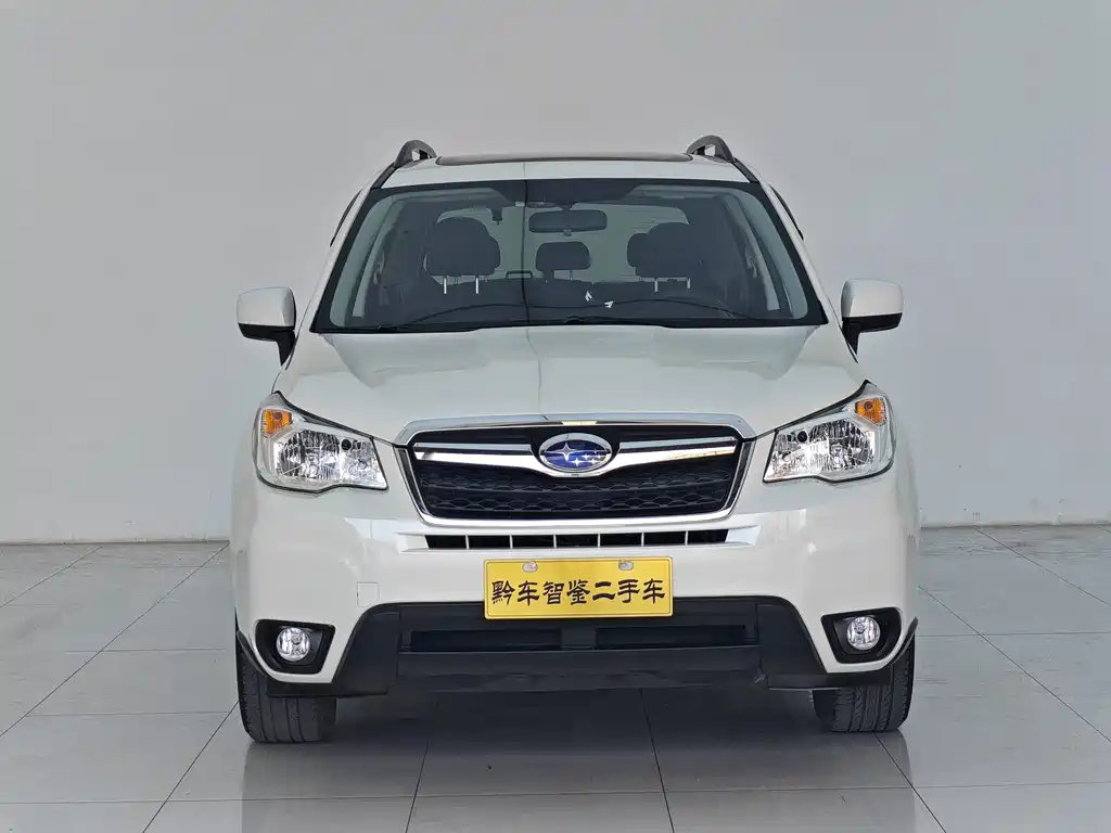 Subaru Forester 2015 — фото 2