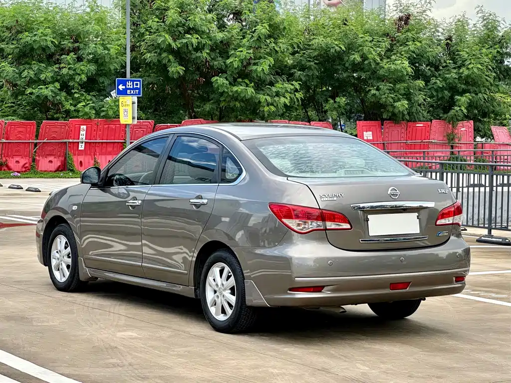 Nissan Sylphy 2018 — фото 6
