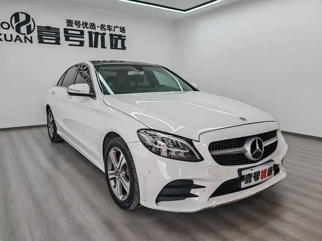 Mercedes-Benz C-Class 2019 — фото 3