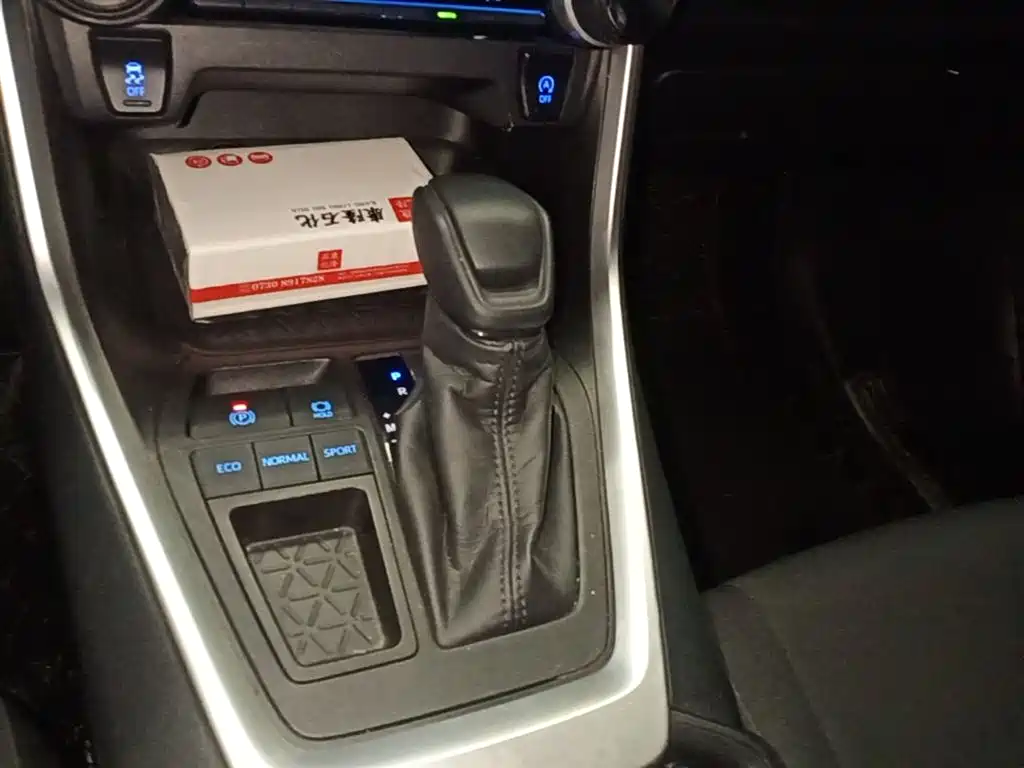 Toyota Wildlander 2021 — фото 14