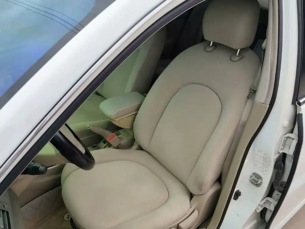 Nissan Sylphy 2016 — фото 15