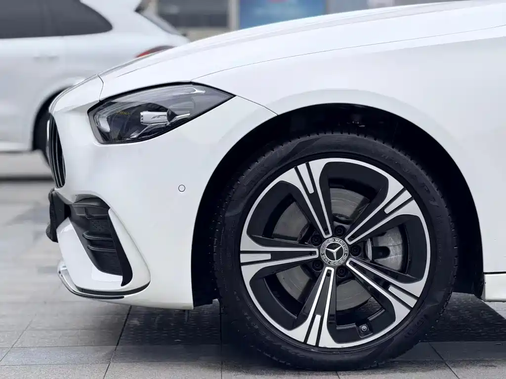 Mercedes-Benz C-Class 2022 — фото 3