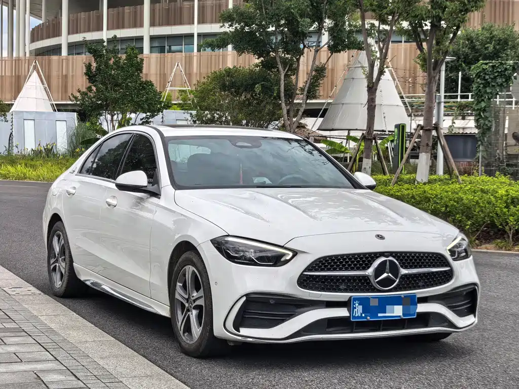 Mercedes-Benz C-Class 2022