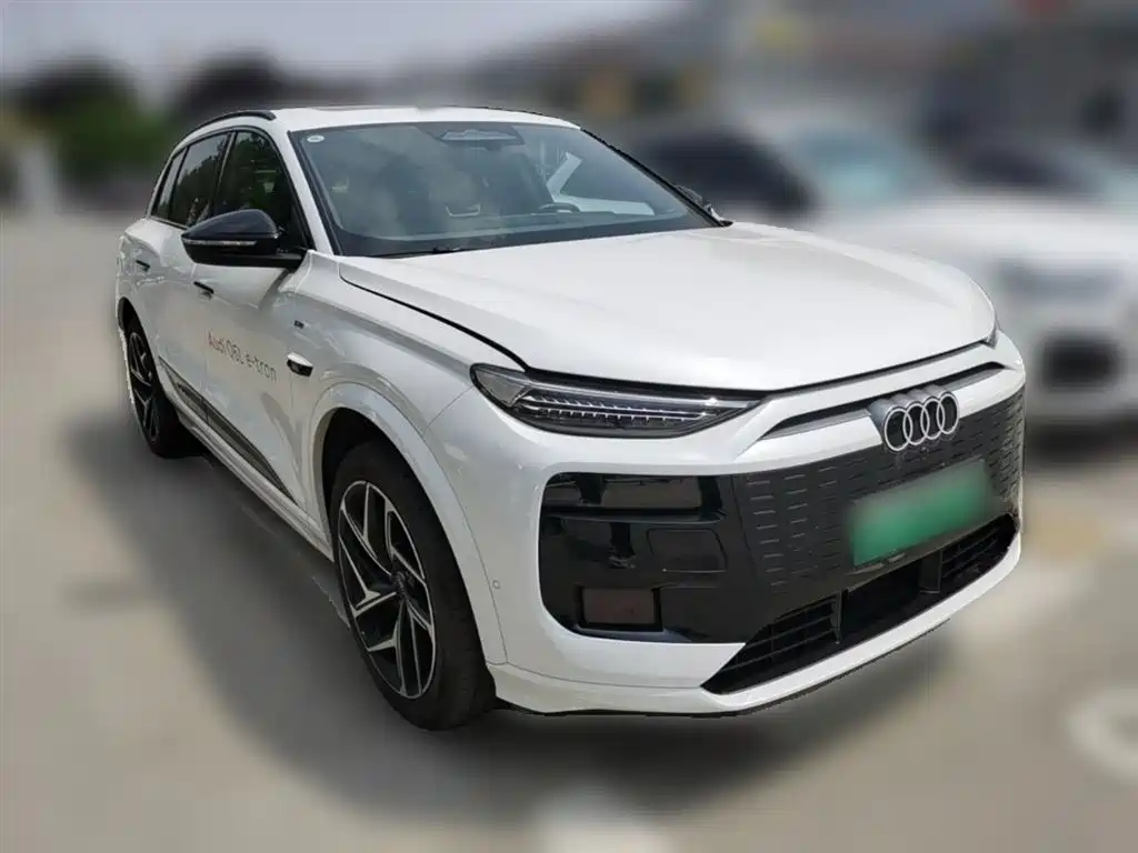 Audi Q6L e-tron 2025 — фото 7