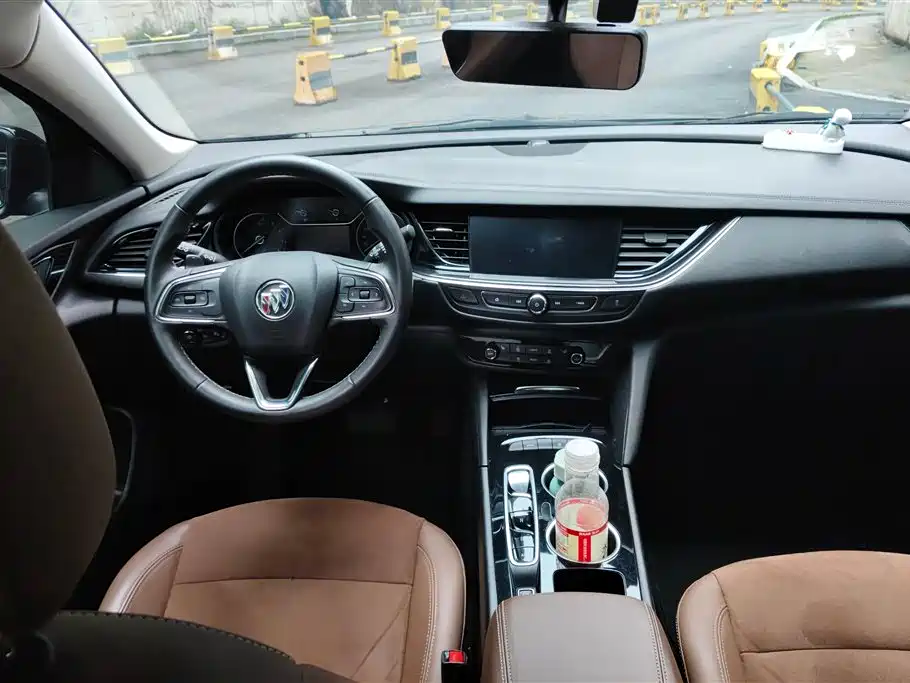 Buick Regal 2023 — фото 12