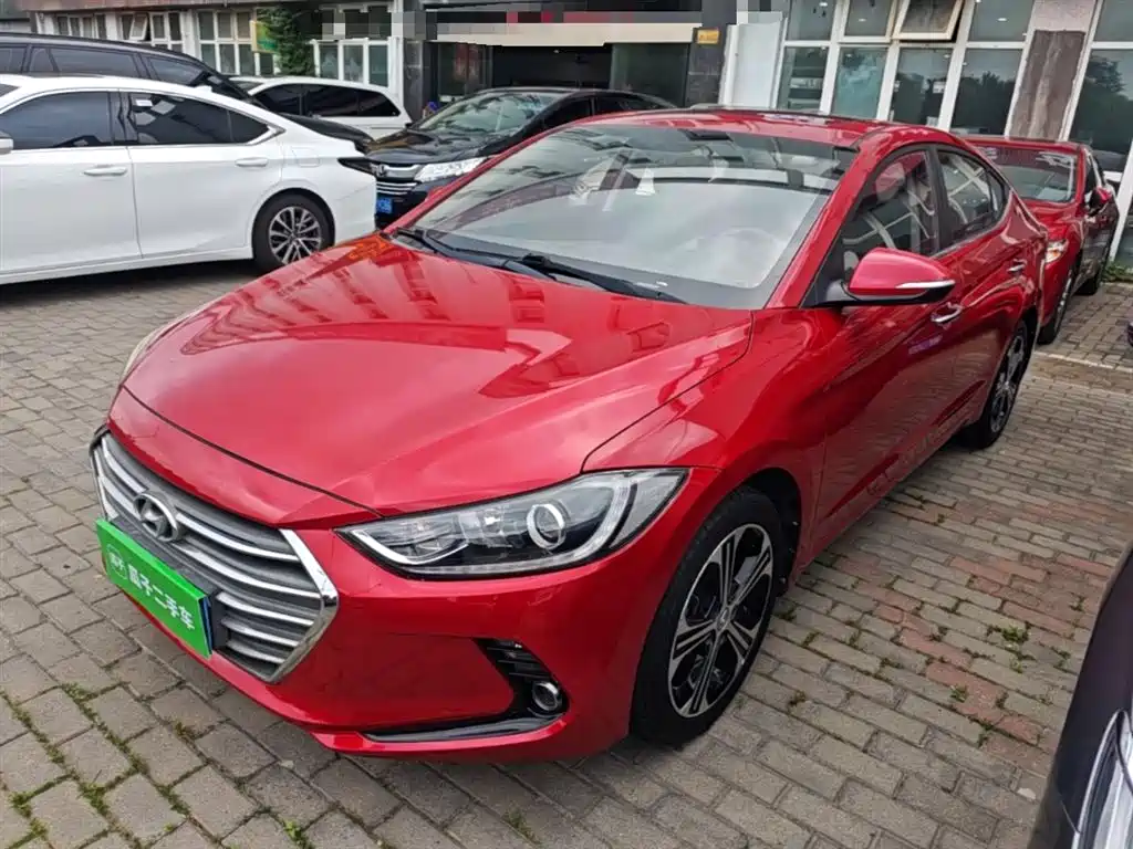 Hyundai Elantra 2018 — фото 2