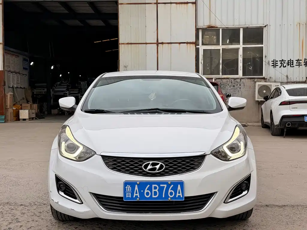 Hyundai Elantra Langdong 2017 — фото 2