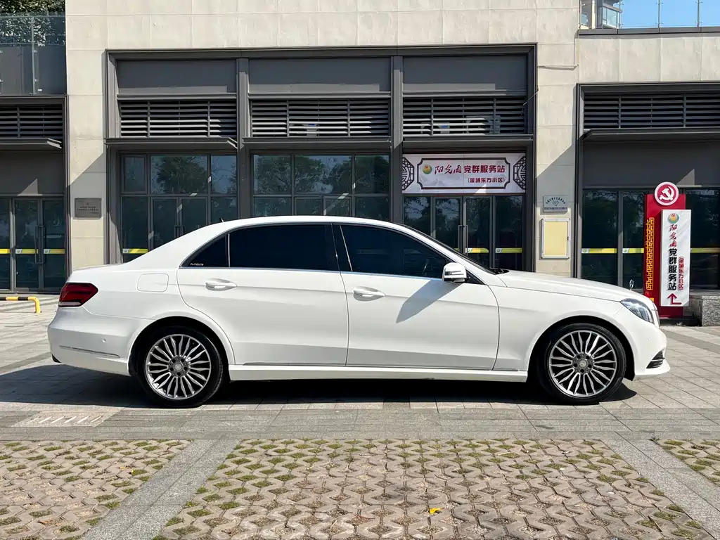 Mercedes-Benz E-Class 2015 — фото 4