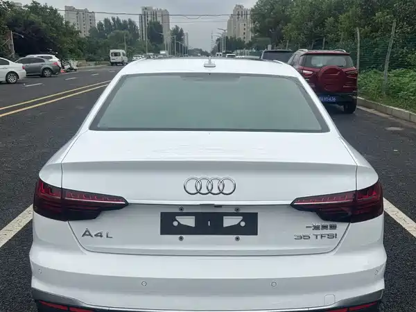 Audi A4L 2022