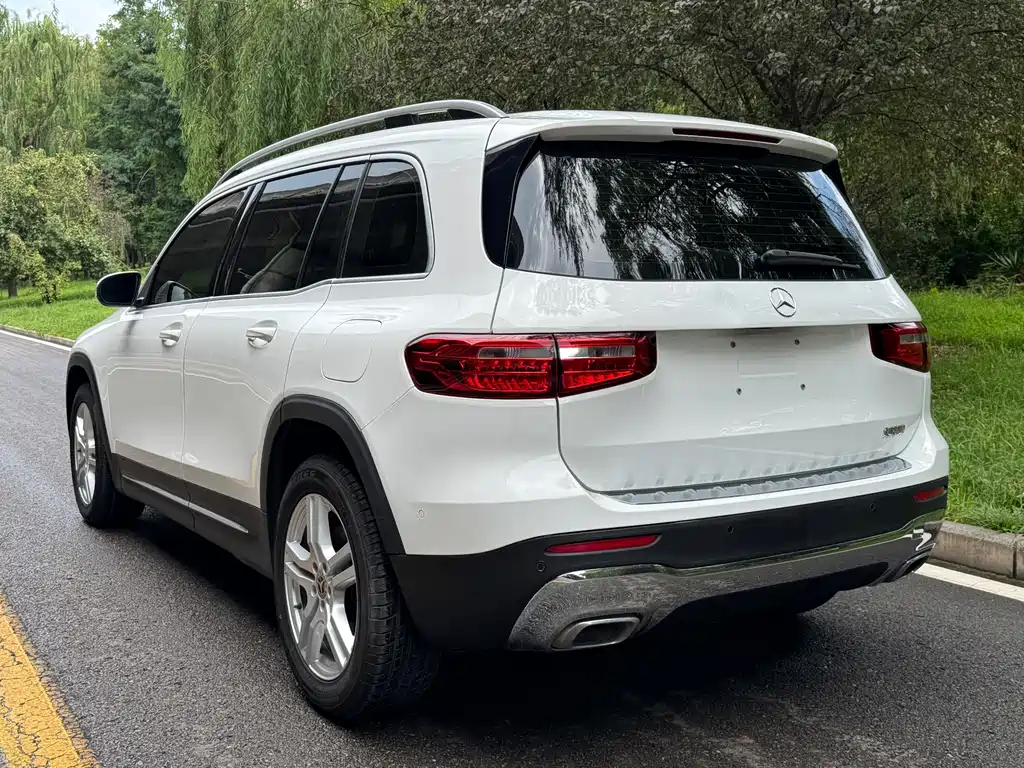 Mercedes-Benz GLB 2021