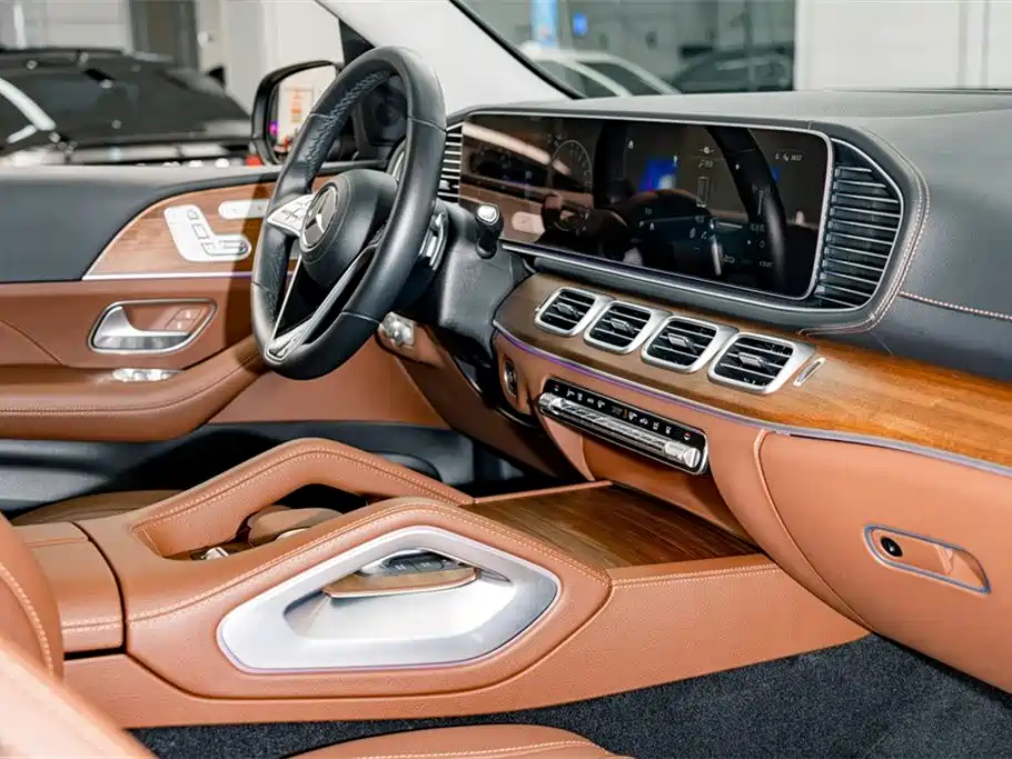 Mercedes-Benz GLE New Energy 2024 — фото 19