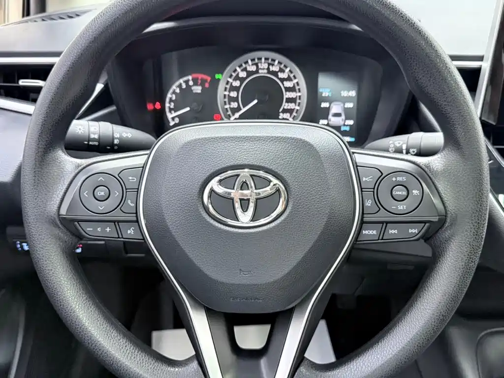 Toyota Corolla 2022 — фото 13