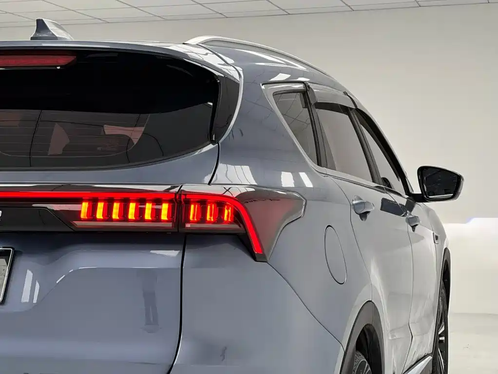 Jetour Jietu X70 PLUS 2022 — фото 20