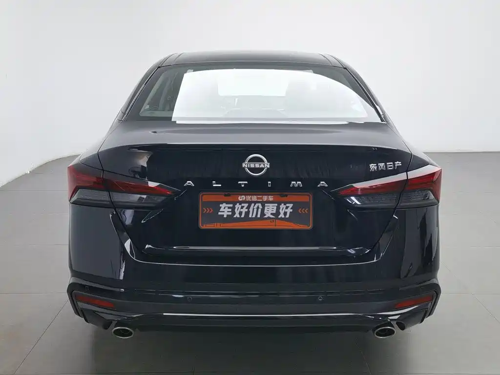Nissan Teana 2023