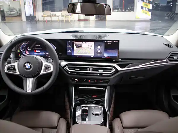 BMW 3 Series 2023