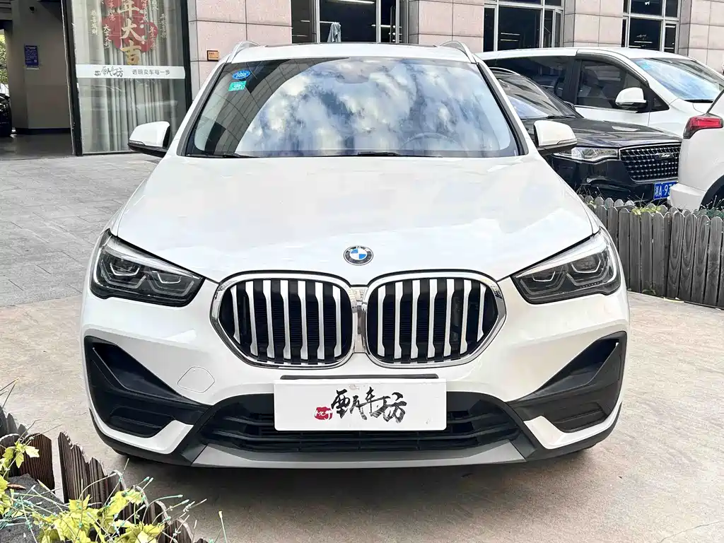 BMW X1 2019 — фото 2
