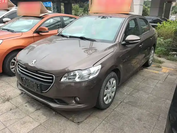 Peugeot 301 2017