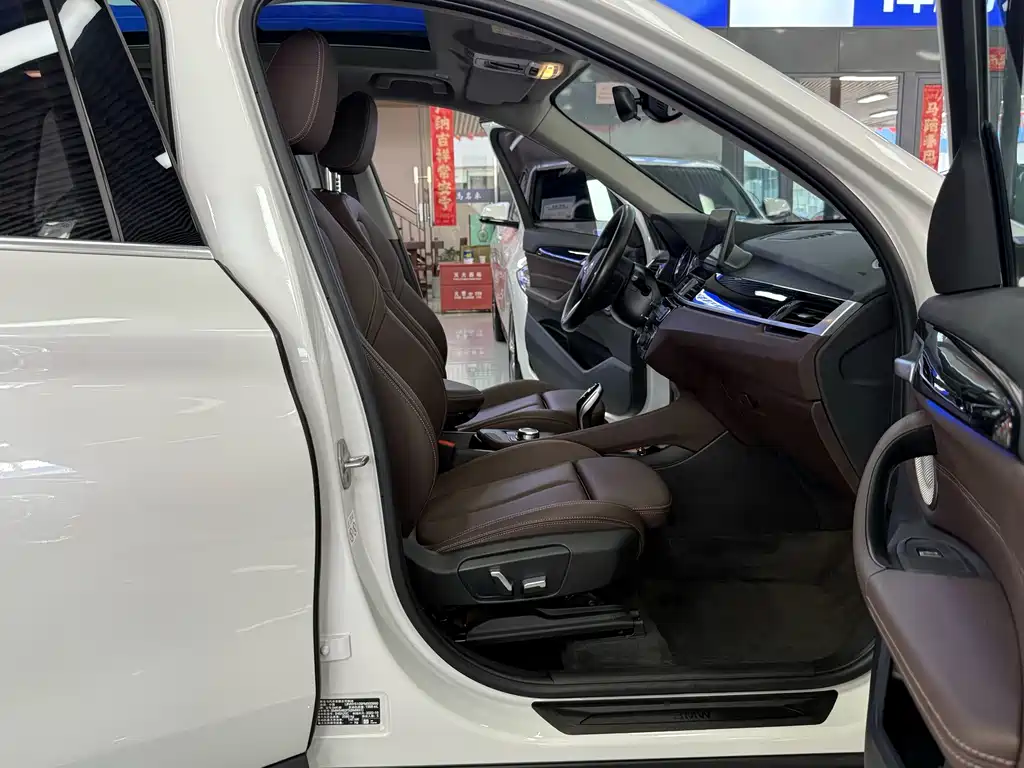 BMW X1 2022 — фото 11