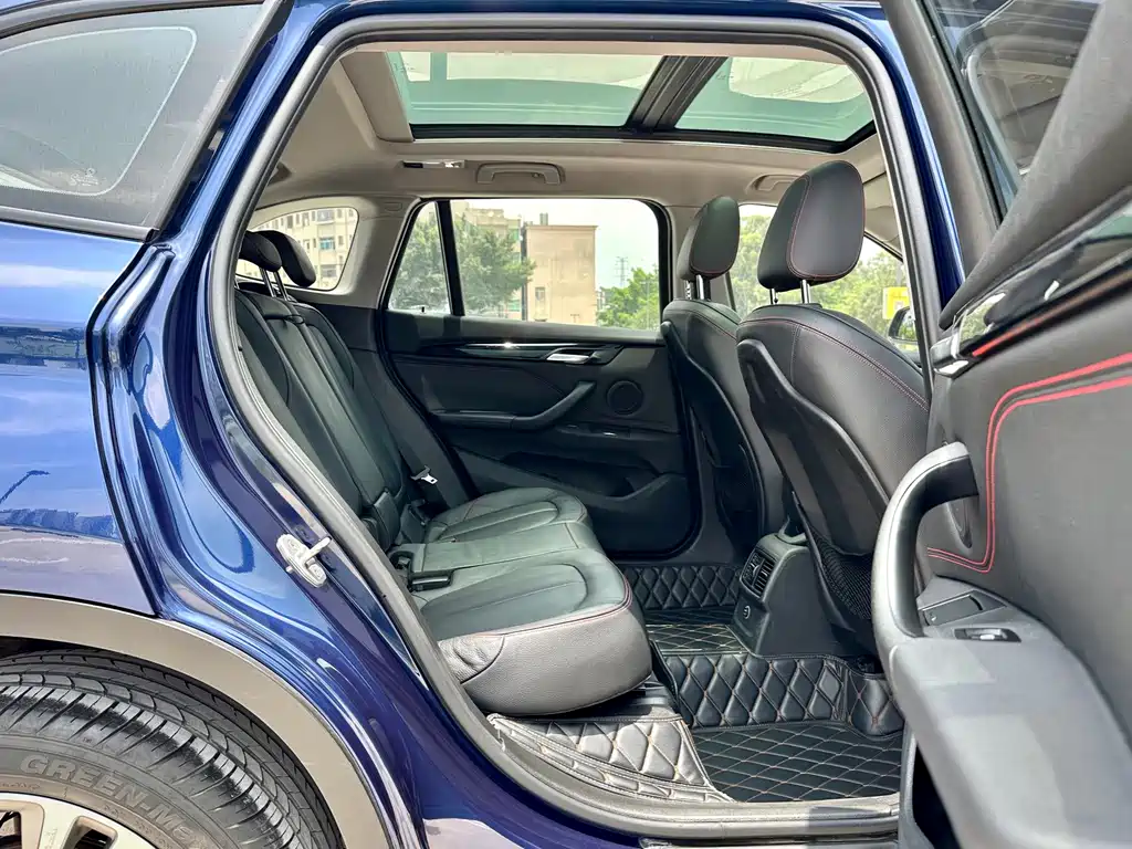 BMW X1 2018 — фото 18