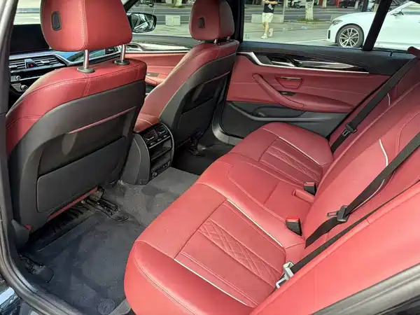 BMW 5 Series 2022