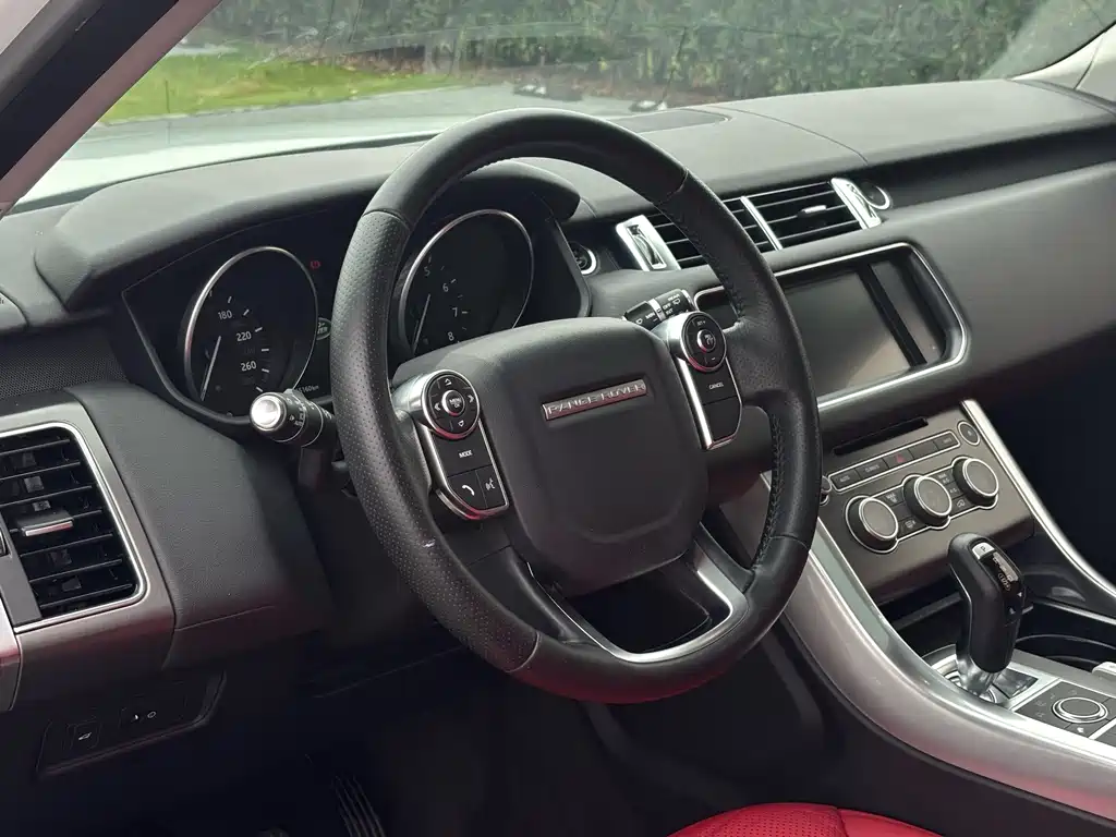Land Rover Range Rover Sport 2017 — фото 9