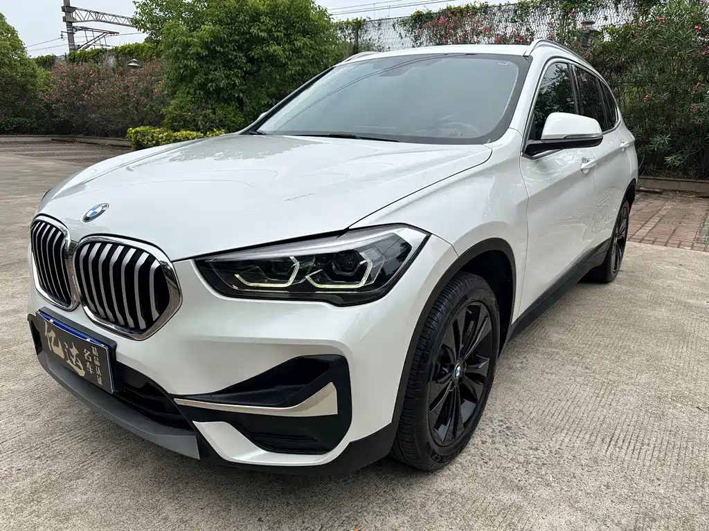 BMW X1 2021 — фото 4