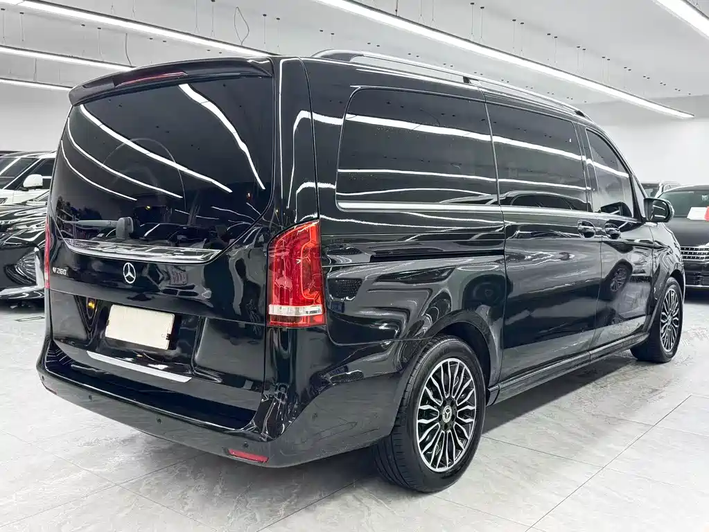Mercedes-Benz V-Class 2020 — фото 4