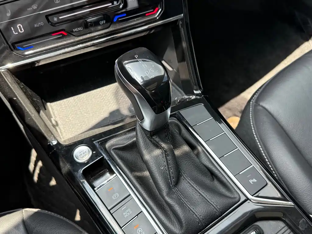 Volkswagen Passat 2022