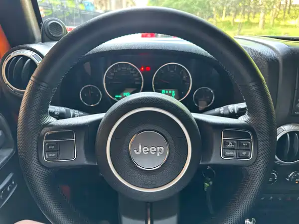 Jeep Wrangler 2013