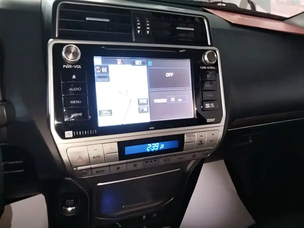Toyota Prado 2019 — фото 13