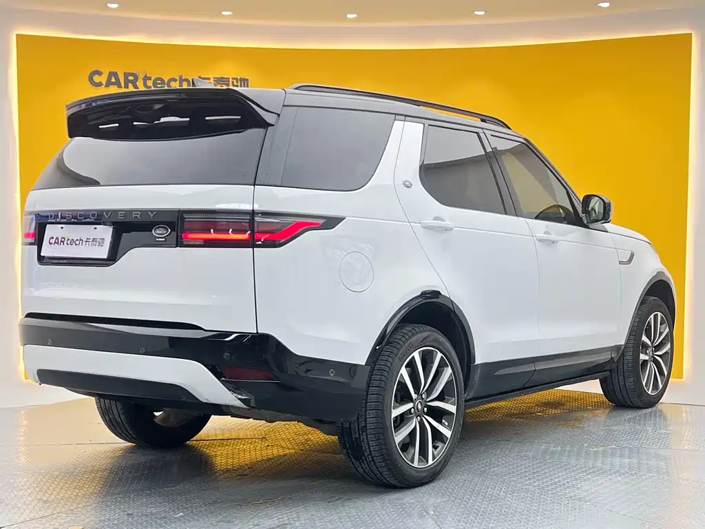 Land Rover Discovery 2022 — фото 26