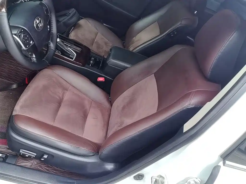 Toyota Camry 2016 — фото 15