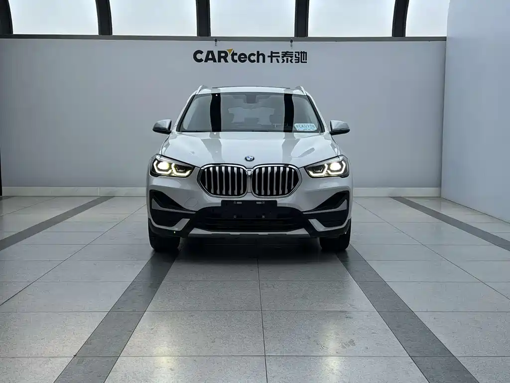 BMW X1 2021 — фото 12