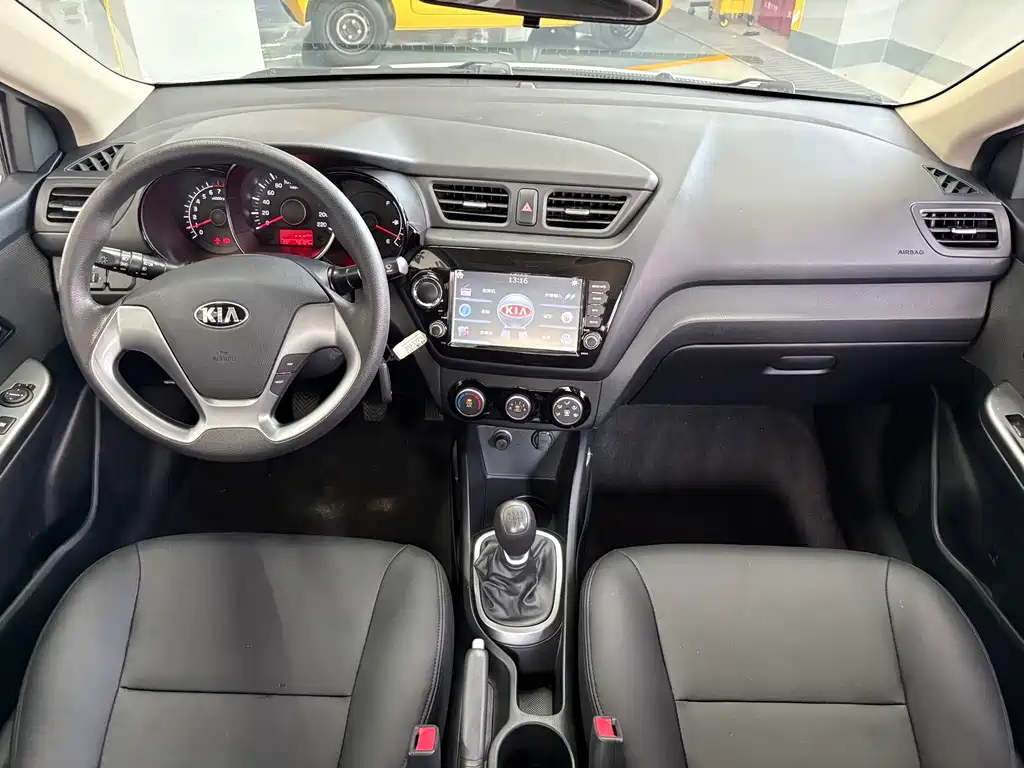 Kia K2 2016 — фото 13