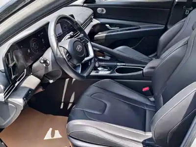Hyundai Elantra 2020