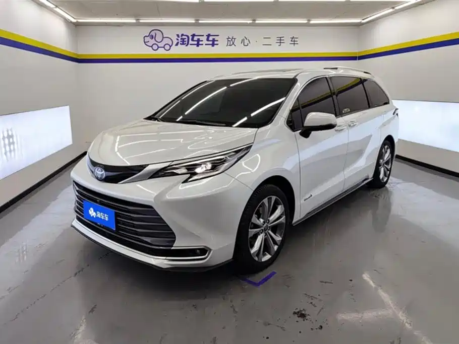 Toyota Sienna 2023