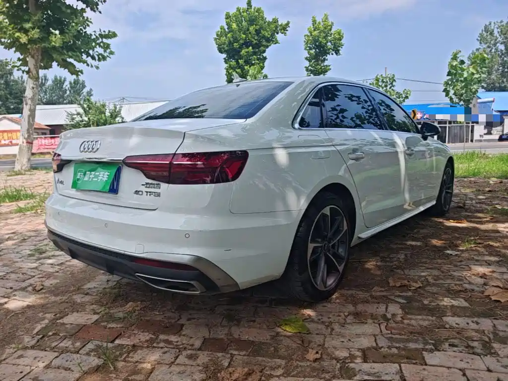 Audi A4L 2023