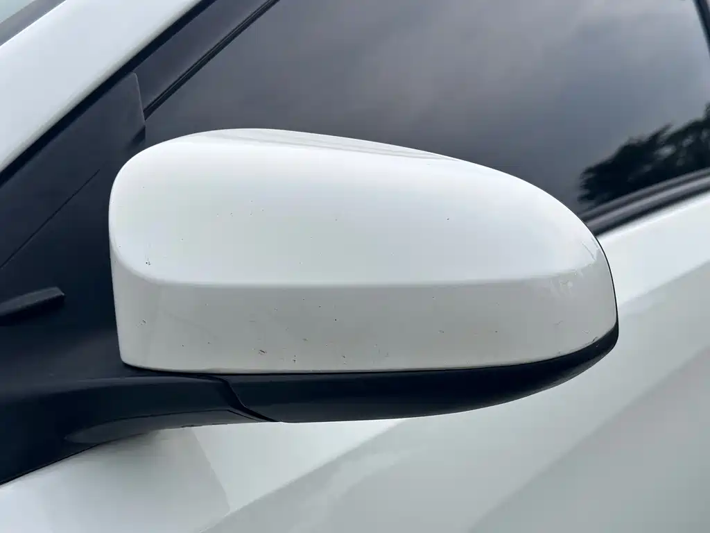 Toyota Yaris L 2018 — фото 20