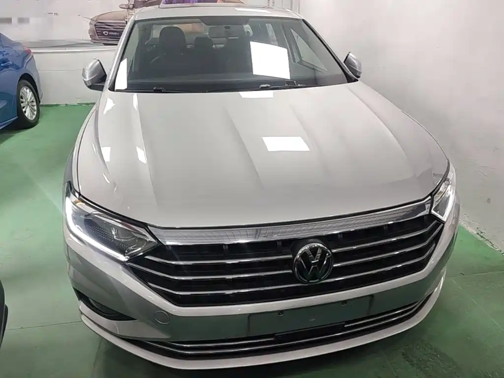Volkswagen Sagitar 2021