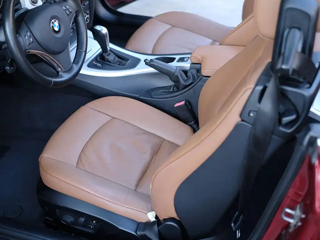 BMW 3 Series 2011 — фото 28