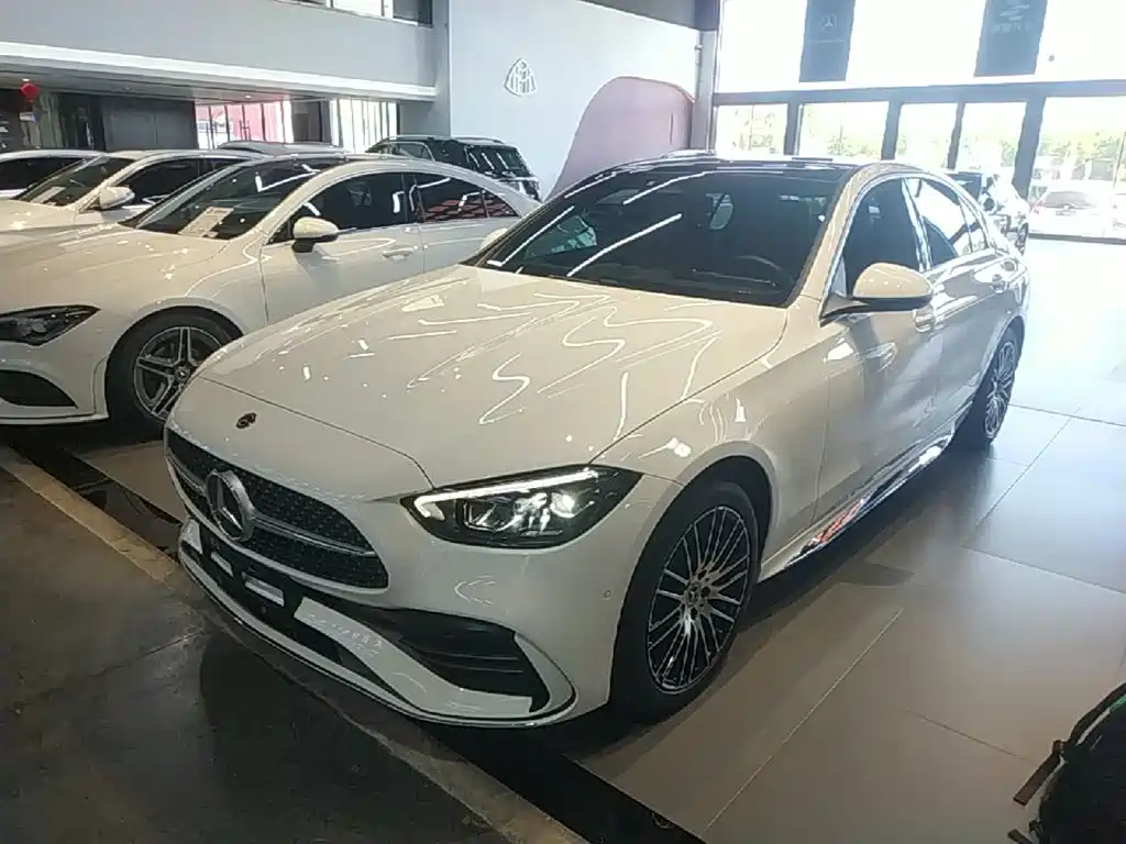 Mercedes-Benz C-Class 2022