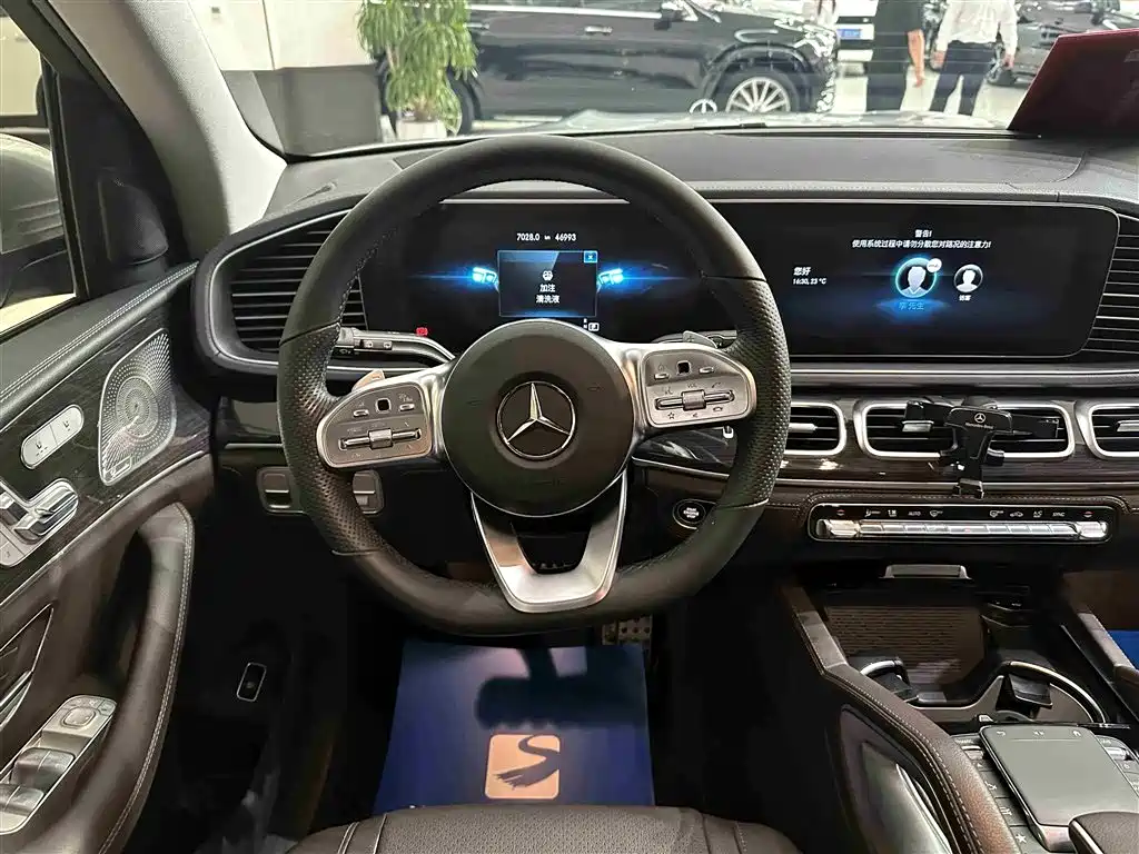 Mercedes-Benz GLS 2023 — фото 14