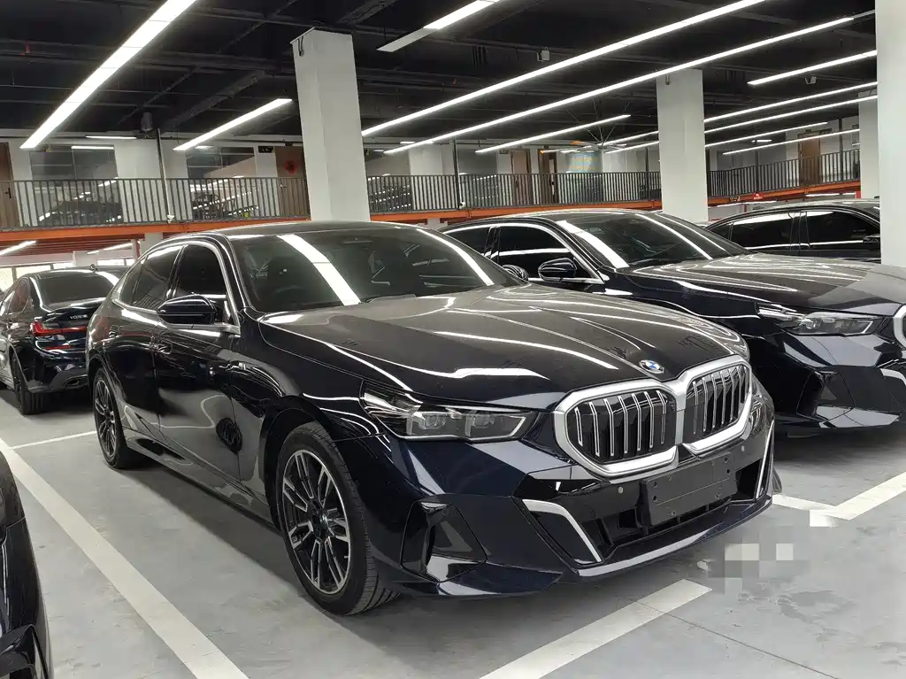 BMW 5 Series 2024
