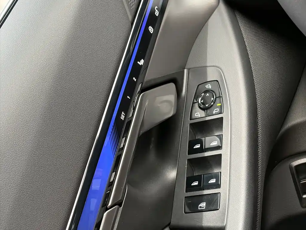 BMW i5 2024 — фото 15