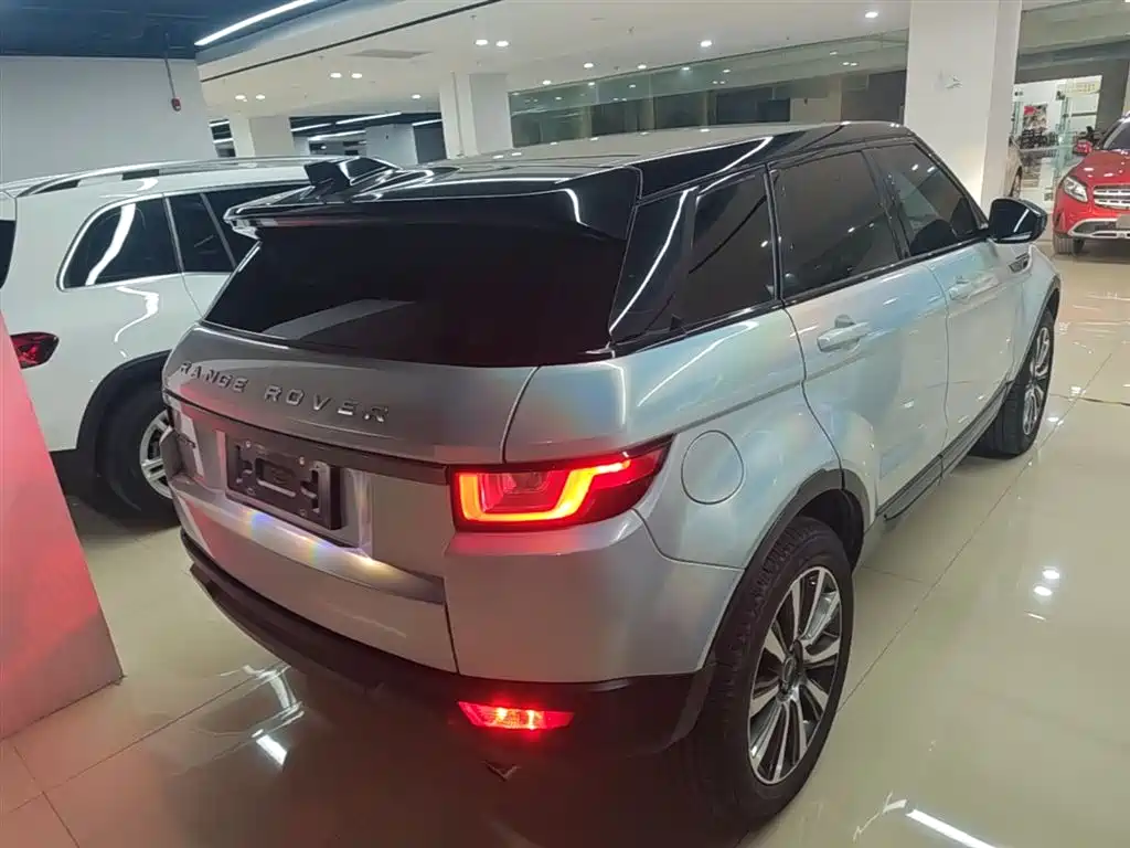 Land Rover Evoque 2018 — фото 7
