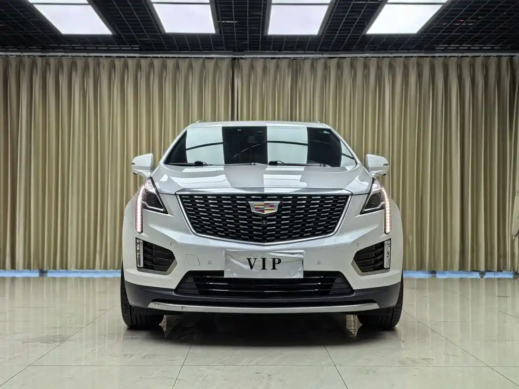 Cadillac XT5 2021 — фото 2