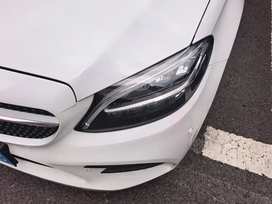 Mercedes-Benz C-Class 2021