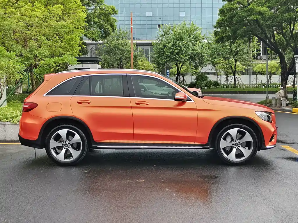 Mercedes-Benz GLC 2018 — фото 9