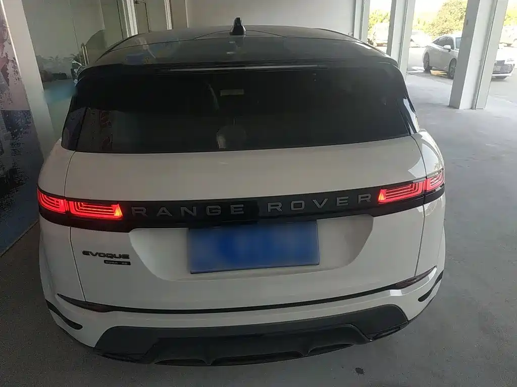 Land Rover Range Rover Evoque 2020 — фото 20